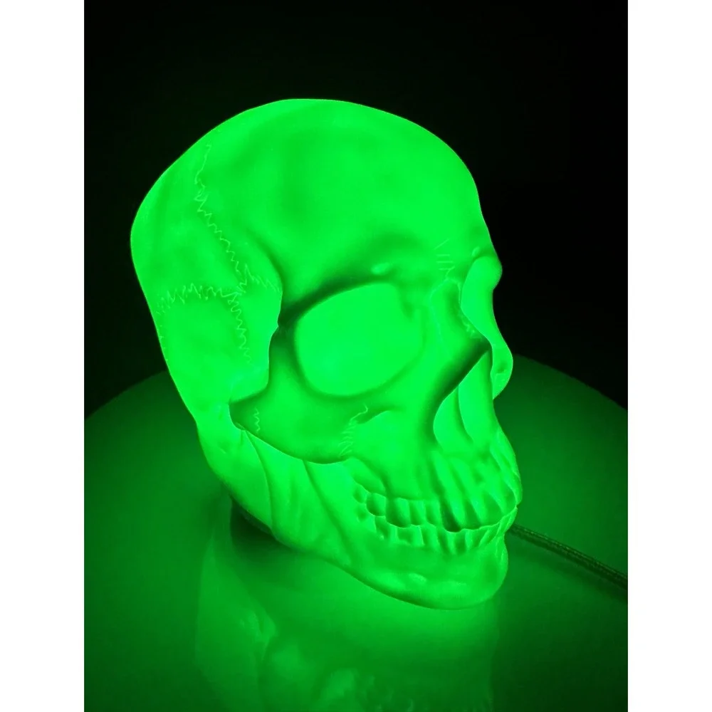 Mahli Spooky Skull Aroma Diffuser -7 Cycling Light Colors with Cinnamon Oil-NIB‎
